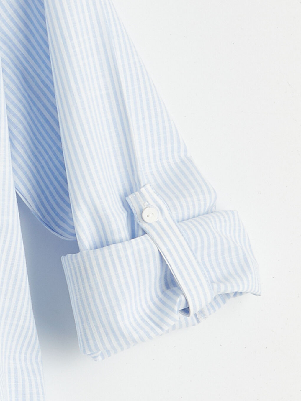 ქალი ლურჯი პერანგი-6