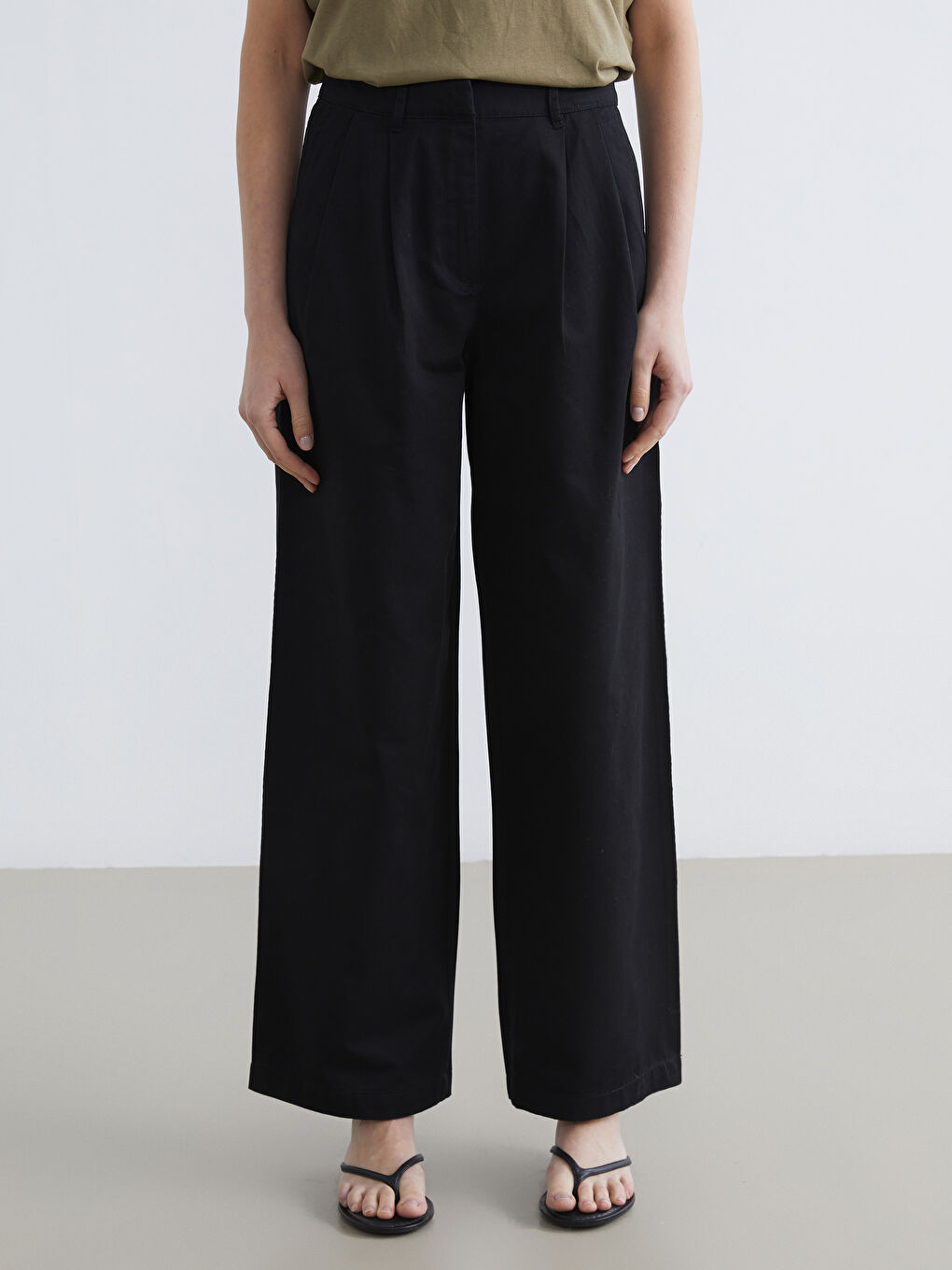 Loose Fit Pleated Women's Trousers-1