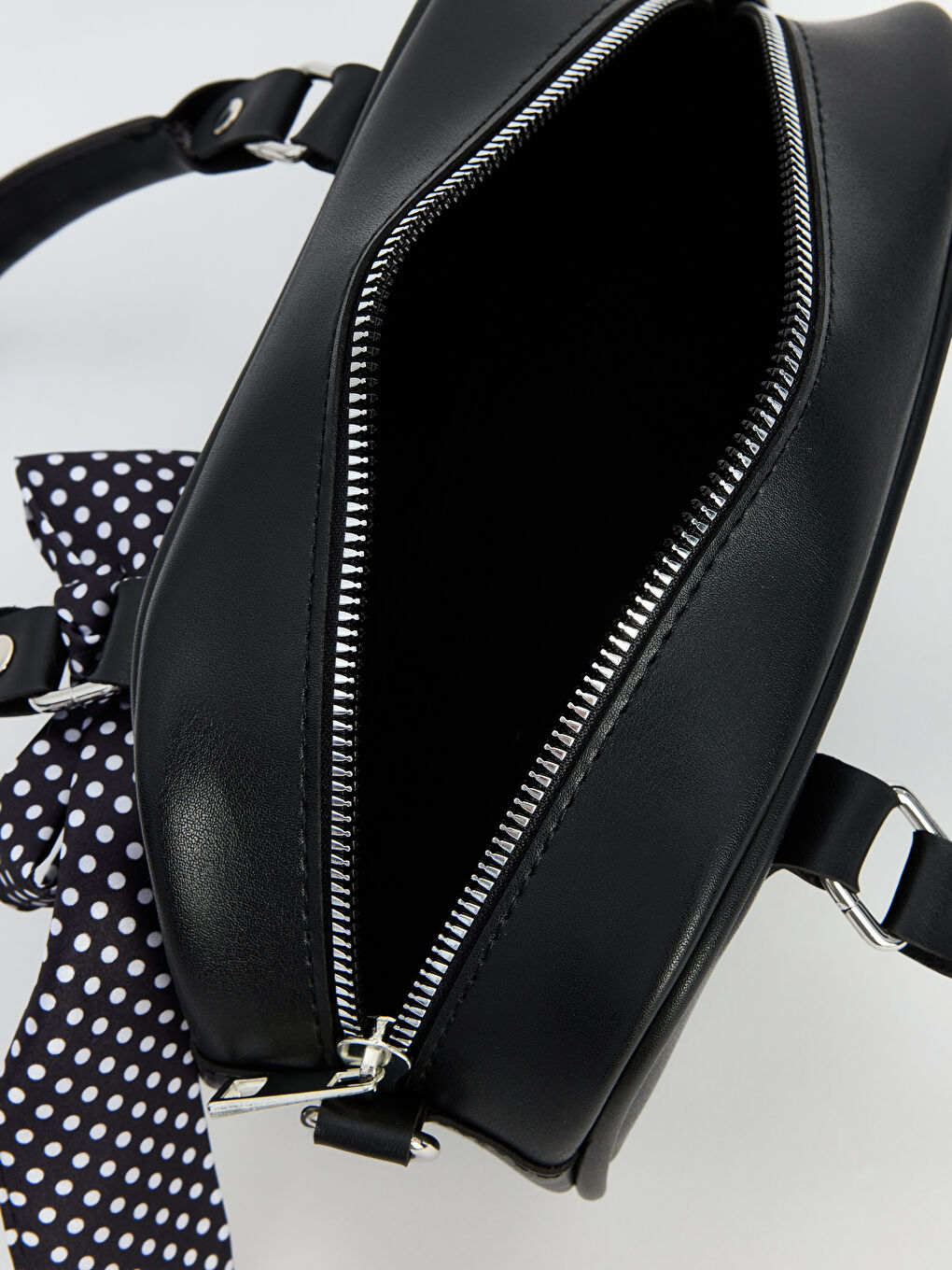 Girls' shoulder bag with scarf detail.-2