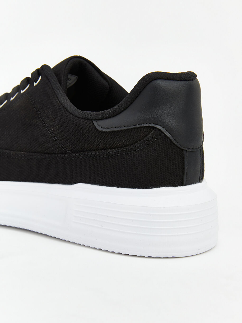 Siyah Bağcıklı Kadın Spor Ayakkabı-4