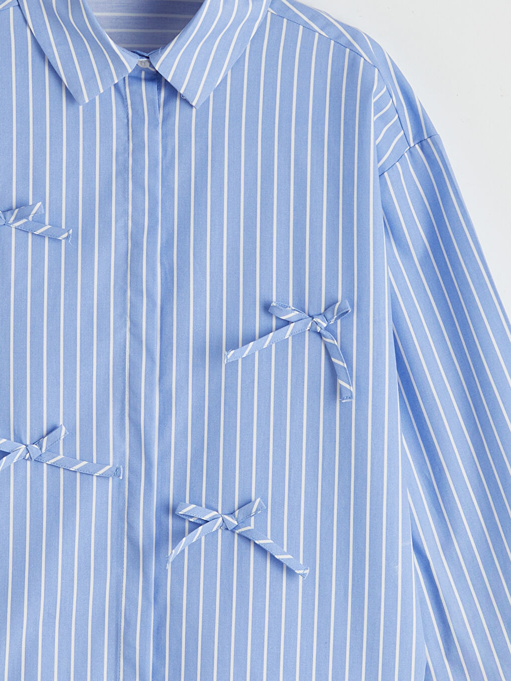 Mavi Fiyonk Detaylı Çizgili Poplin Kız Çocuk Gömlek-2