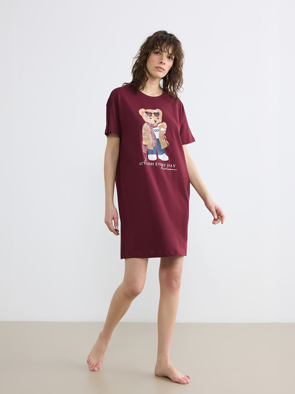 Жінка БОРДОВИЙ Нічна сорочка-1