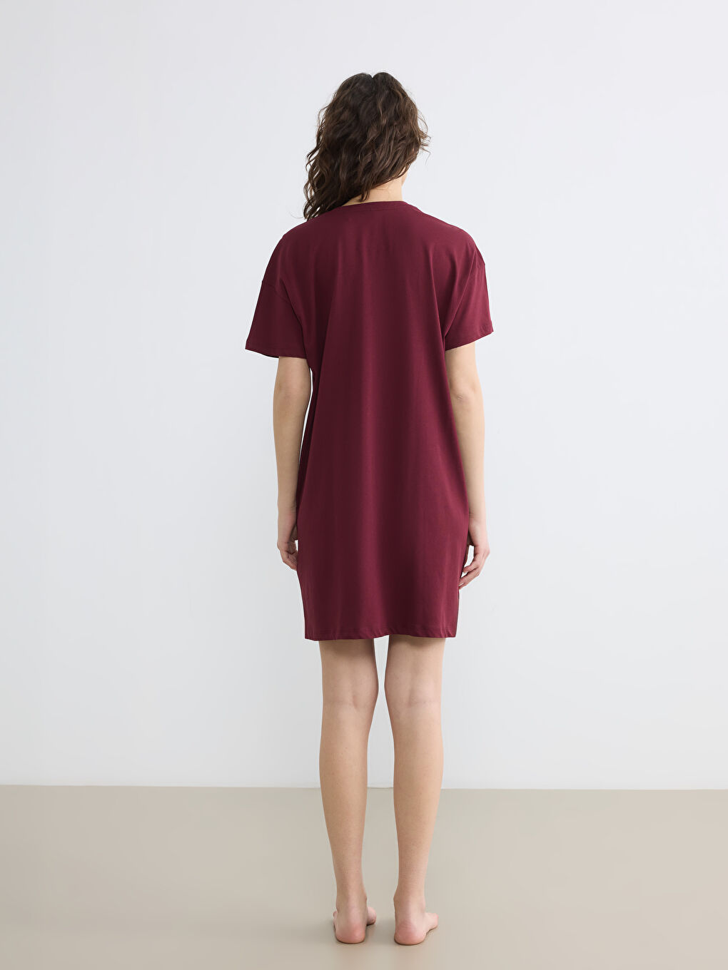 Жінка БОРДОВИЙ Нічна сорочка-3