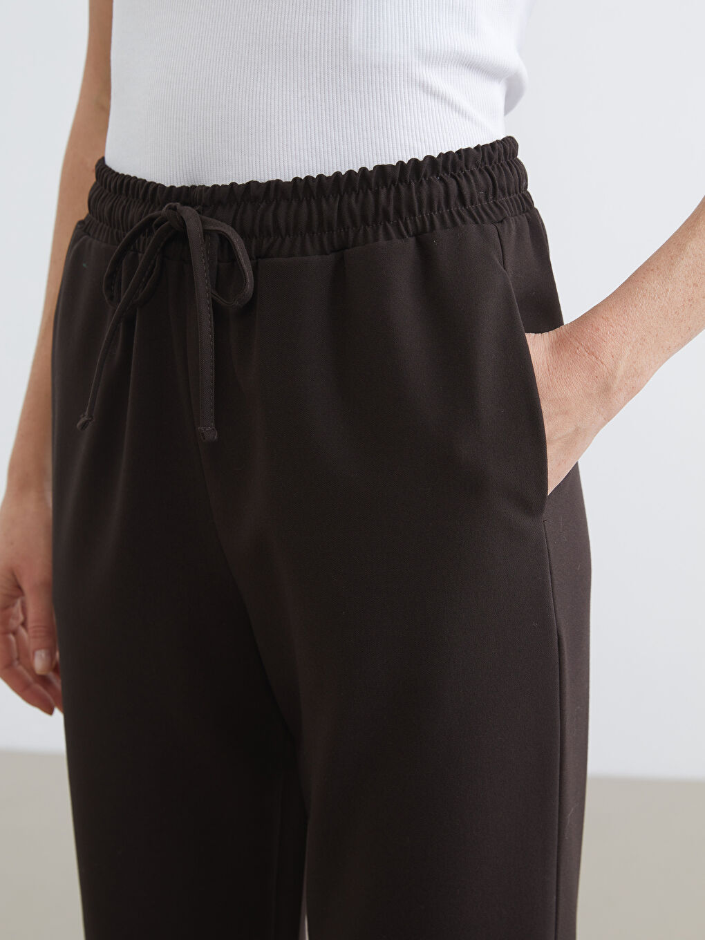 Kahverengi Beli Lastikli Kadın Pantolon-2