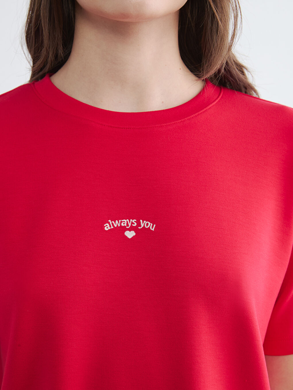 Kırmızı Bisiklet Yaka Baskılı Soft Touch Kadın Tişört-2