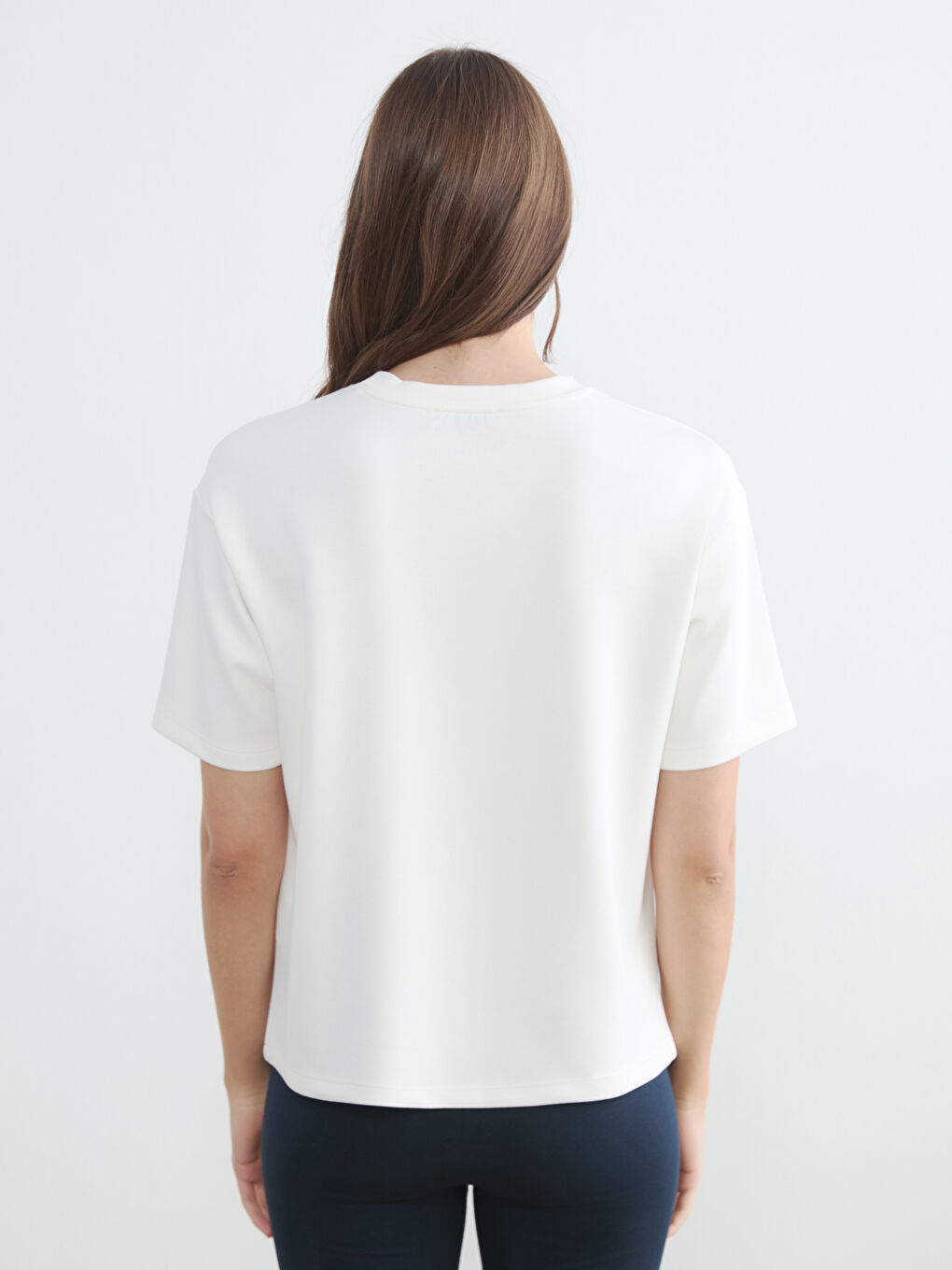Beyaz Taşlı Soft Touch Kadın Tişört-3