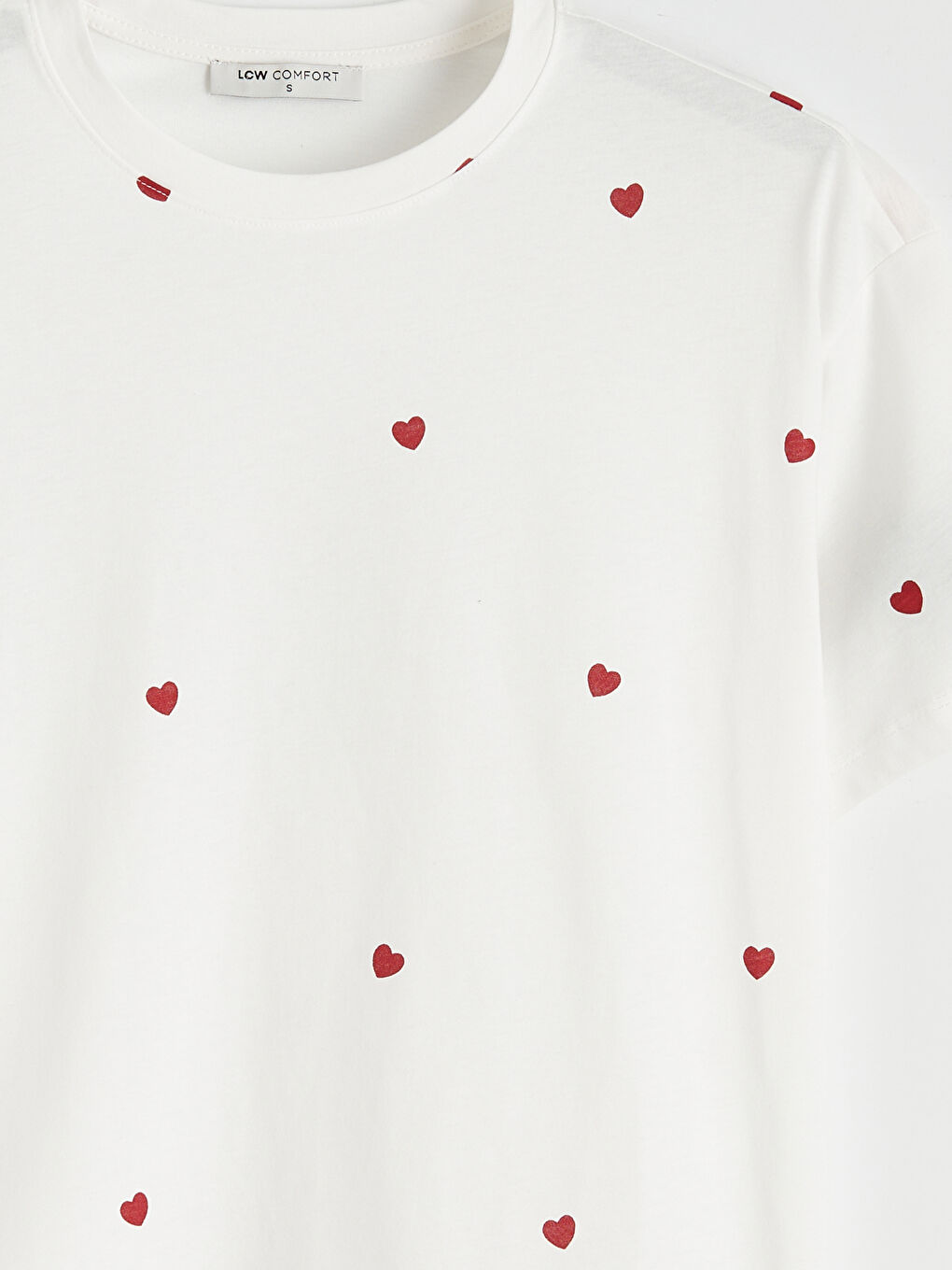 Beyaz Bisiklet Yaka Kalp Desenli Kadın Tişört-1