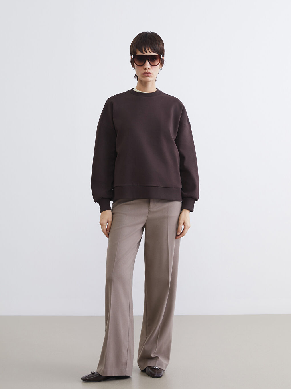 Kahverengi Bisiklet Yaka Oversize Kadın Sweatshirt-1