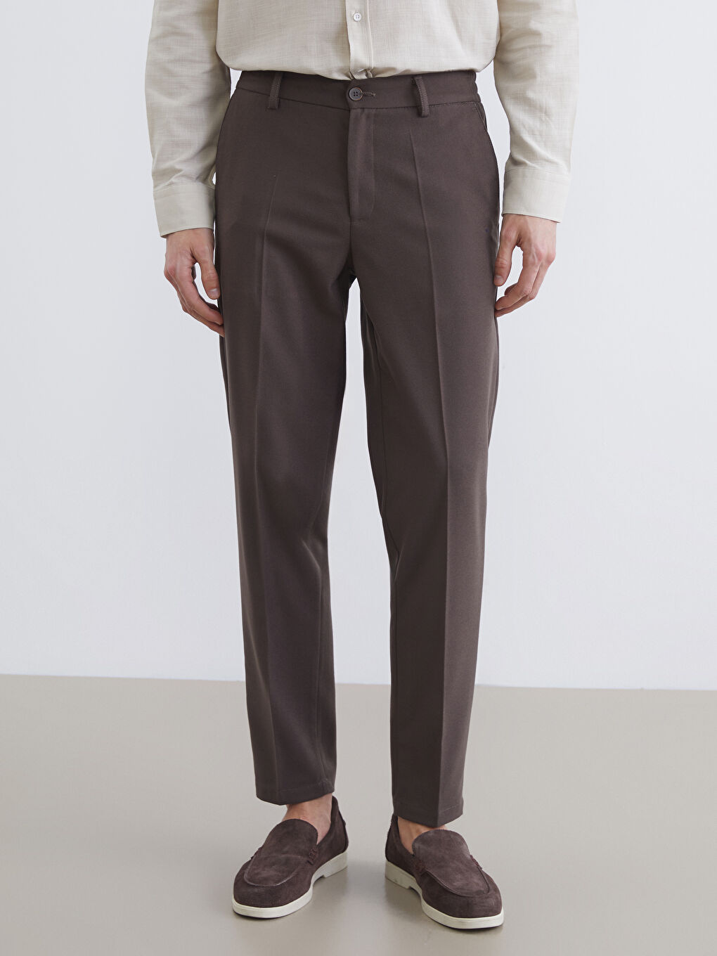 Kahverengi Standart Kalıp Armürlü Erkek Pantolon-1