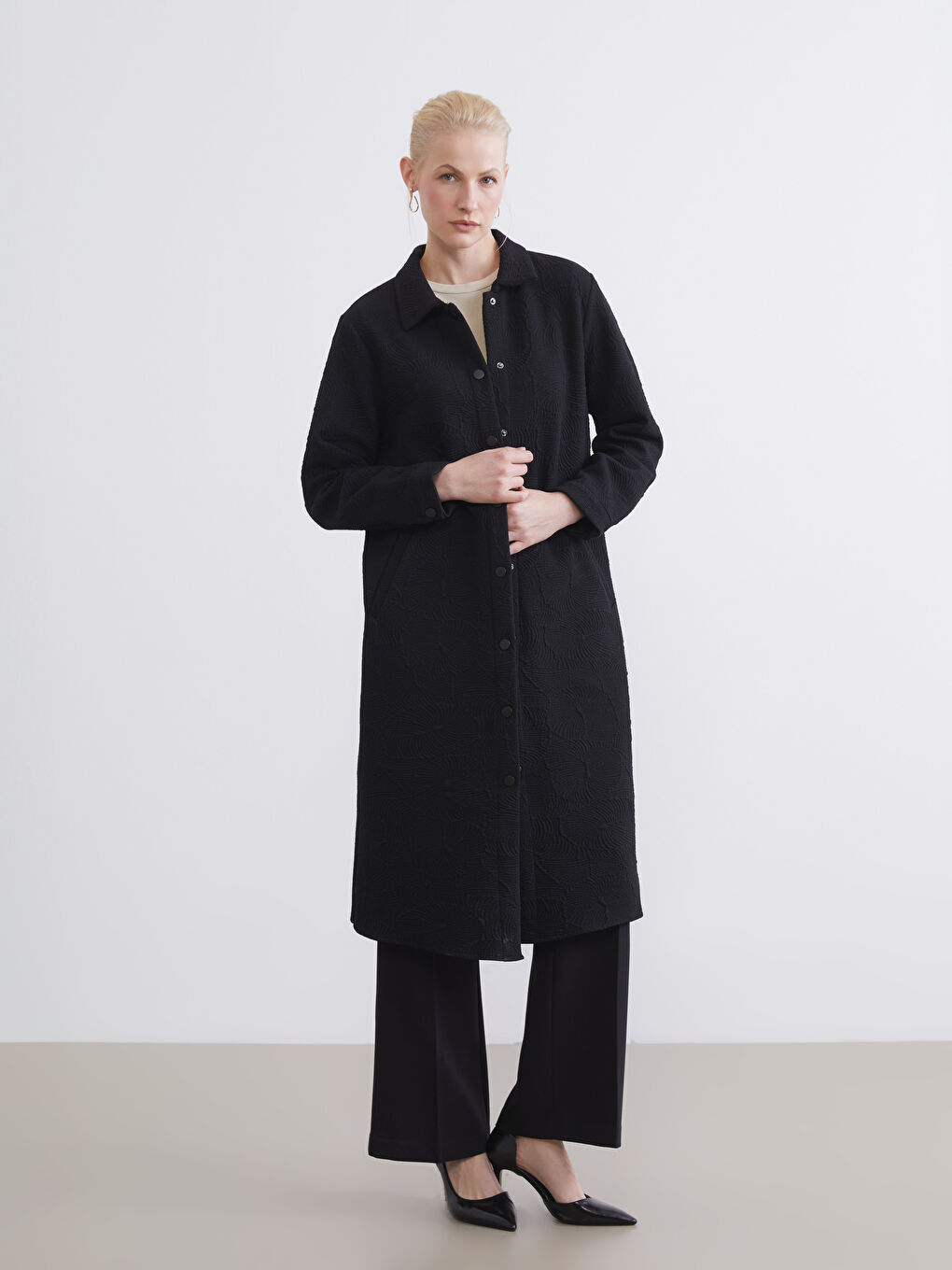 بۆ ژنان عەبایەی نەخشدار بە یه‌خه‌ی كراس-2