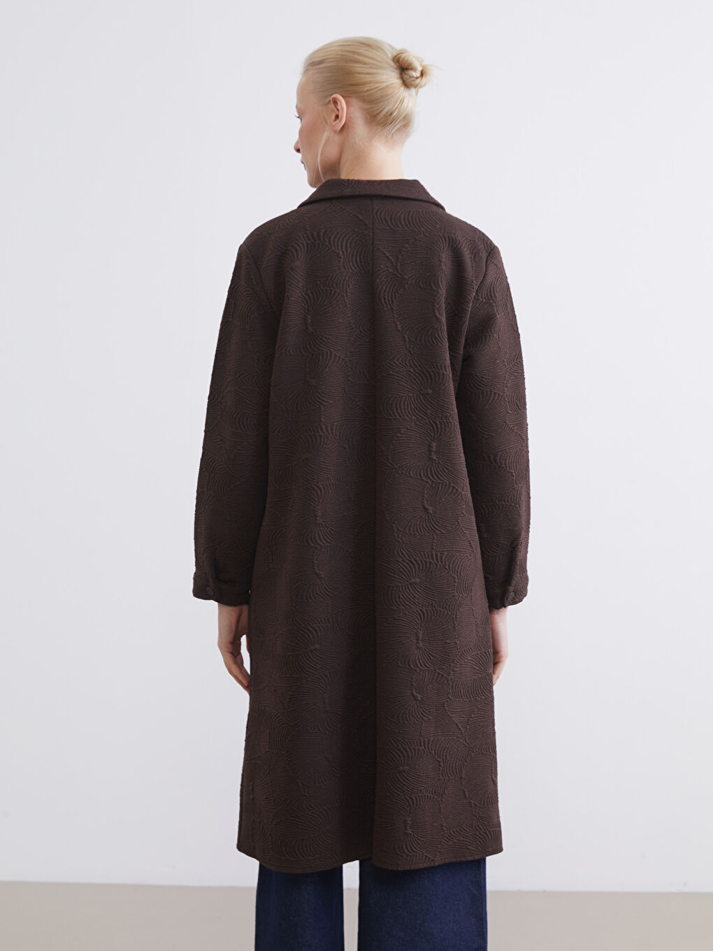 بۆ ژنان عبا بەرزەوە بە کۆڵەی کراوە خۆی-5