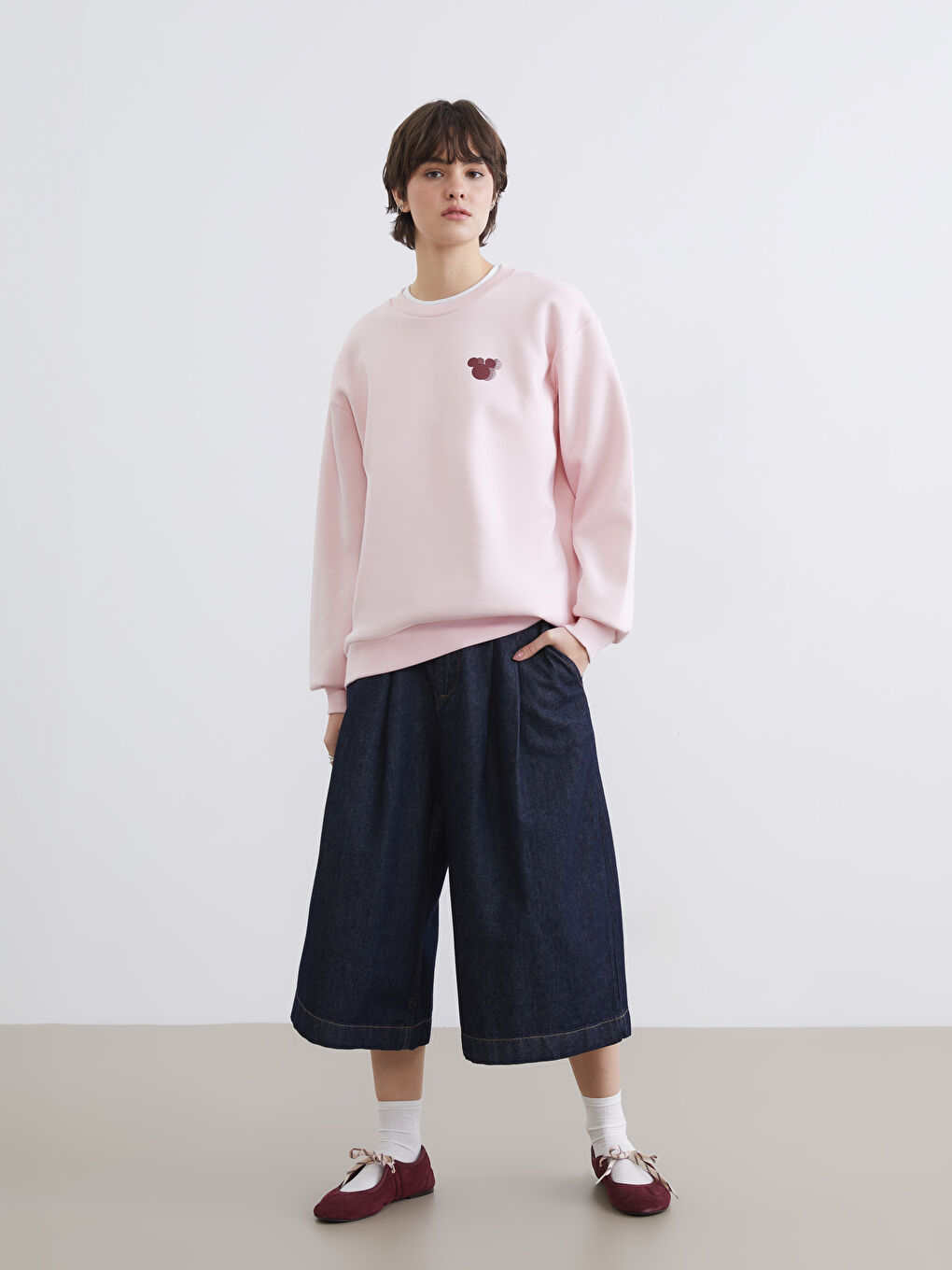 Pembe Mickey Mouse Baskılı Kadın Kalın Sweatshirt-1