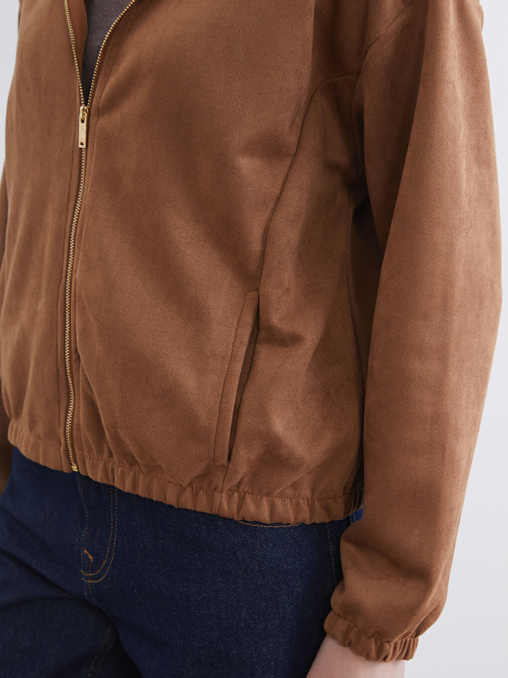 Kahverengi Kapüşonlu Süet Görünümlü Kadın Fermuarlı Sweatshirt-2