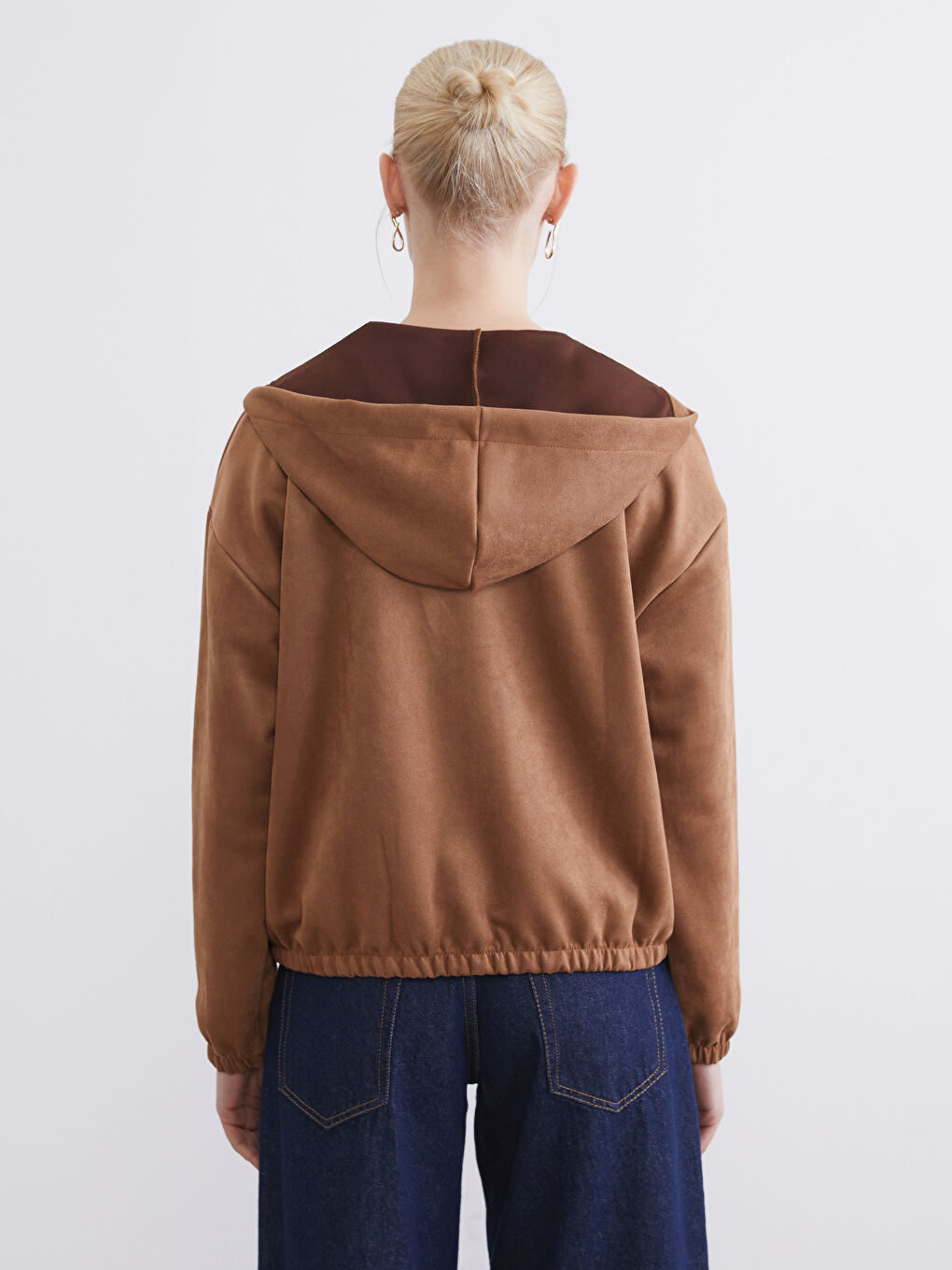 Kahverengi Kapüşonlu Süet Görünümlü Kadın Fermuarlı Sweatshirt-3