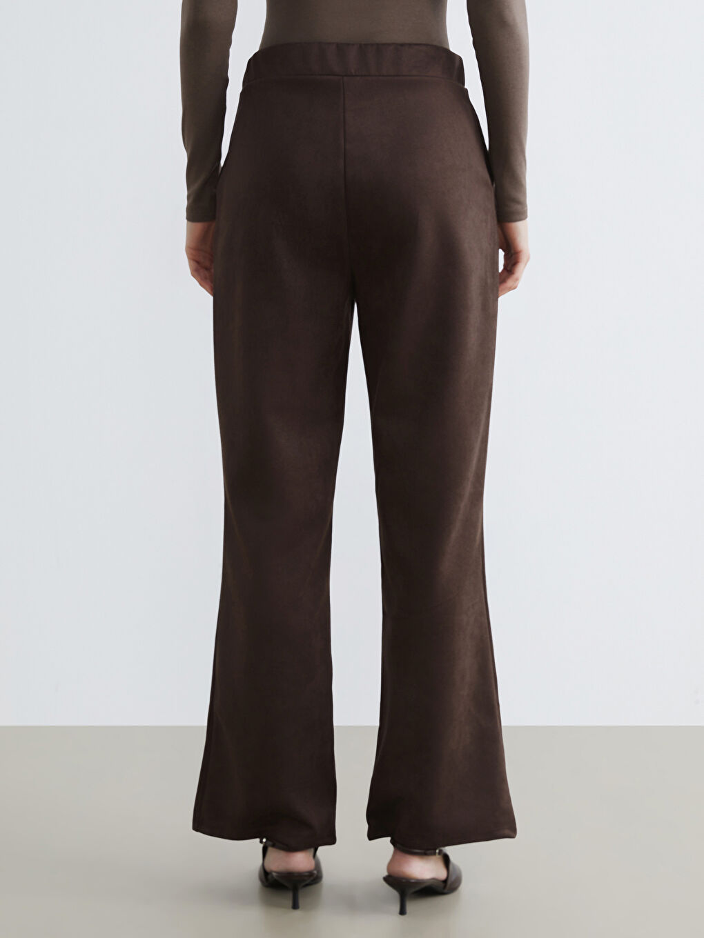 Kahverengi İspanyol Paça Kadın Süet Görünümlü Pantolon-3