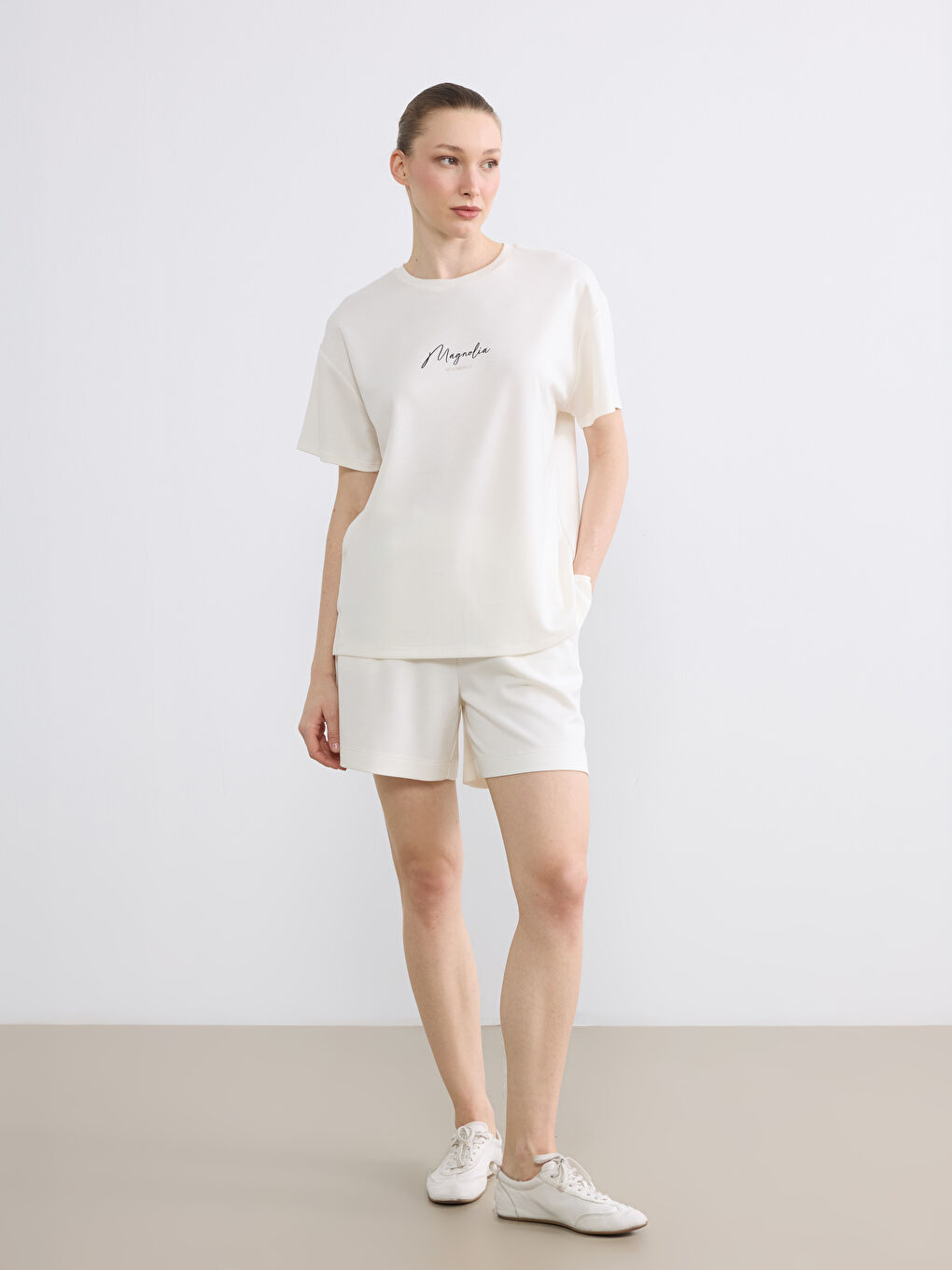 Γυναίκα ΕΚΡΟΥ Μπλουζάκι-1