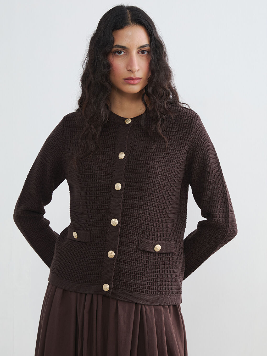 Kahverengi Bisiklet Yaka Dokulu Kadın Triko Hırka