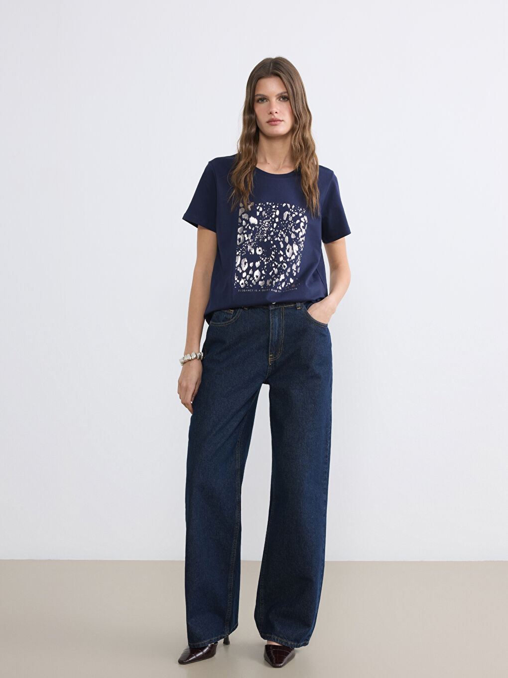 Lacivert Bisiklet Yaka Baskılı Kadın Tişört-1