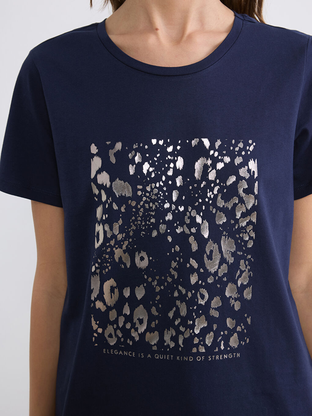 Lacivert Bisiklet Yaka Baskılı Kadın Tişört-2