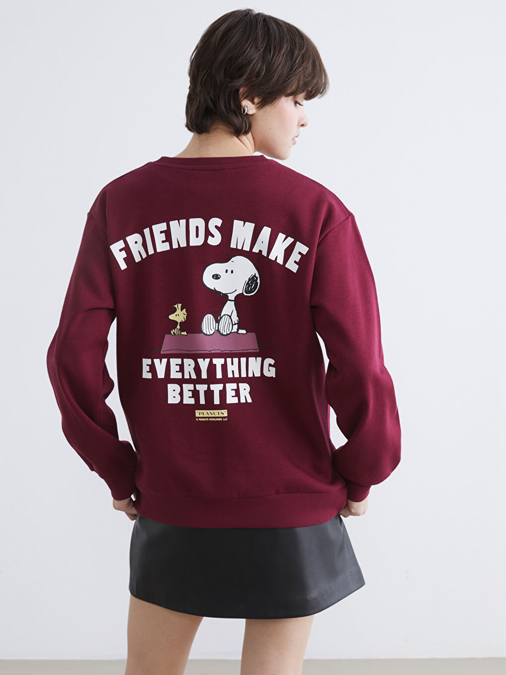 سویتشێرت ره‌نگ شه‌رابی ژن