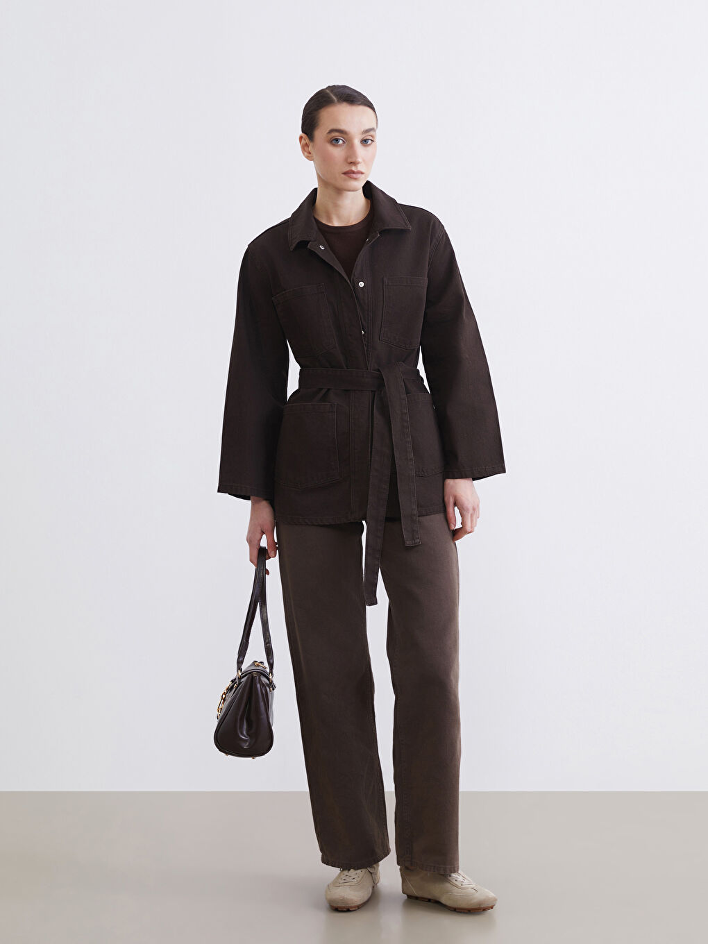 Kahverengi Gömlek Yaka Kuşaklı Kadın Jean Ceket-1