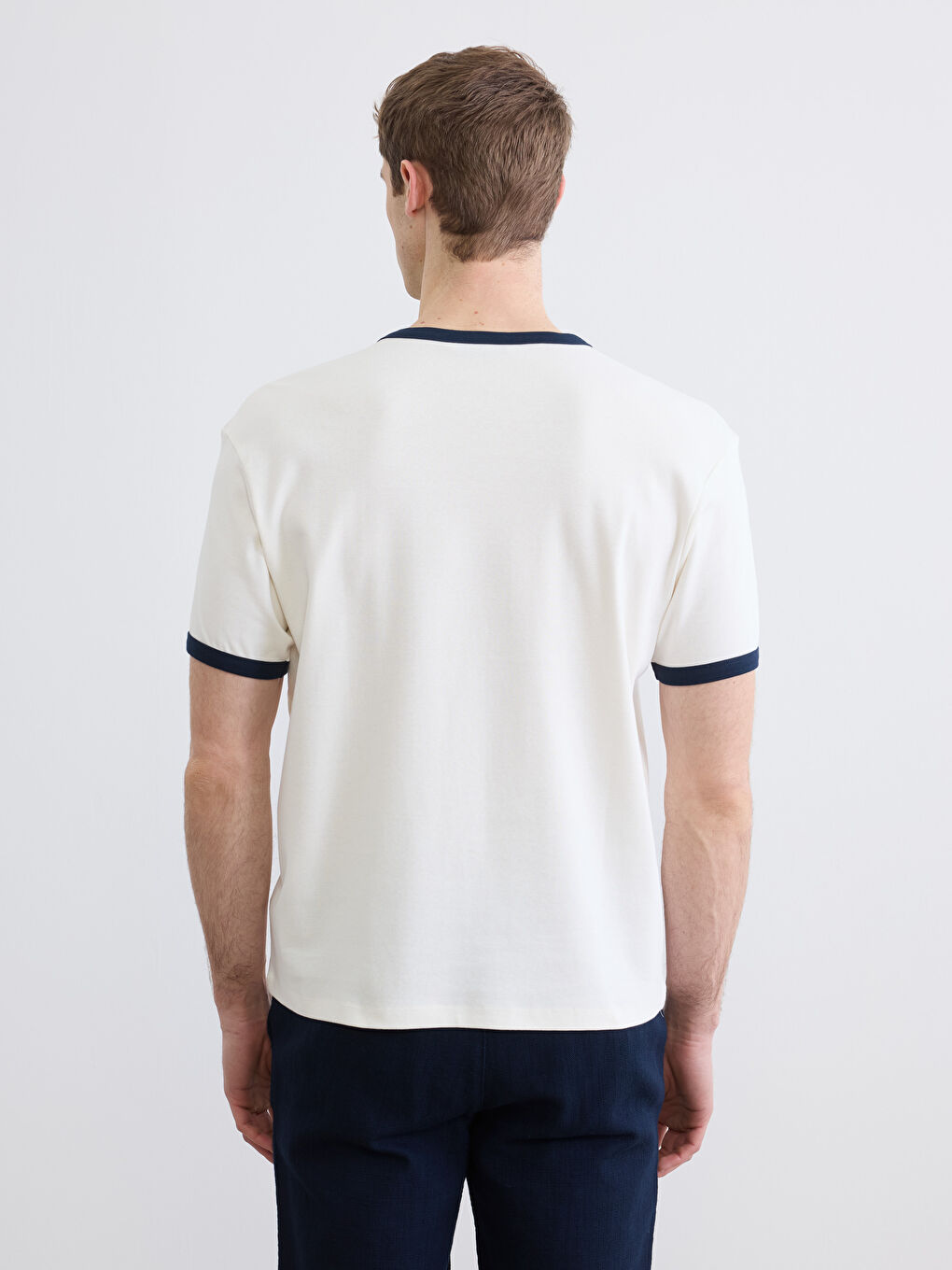 Ekru Bisiklet Yaka Ribanalı Erkek Tişört-3