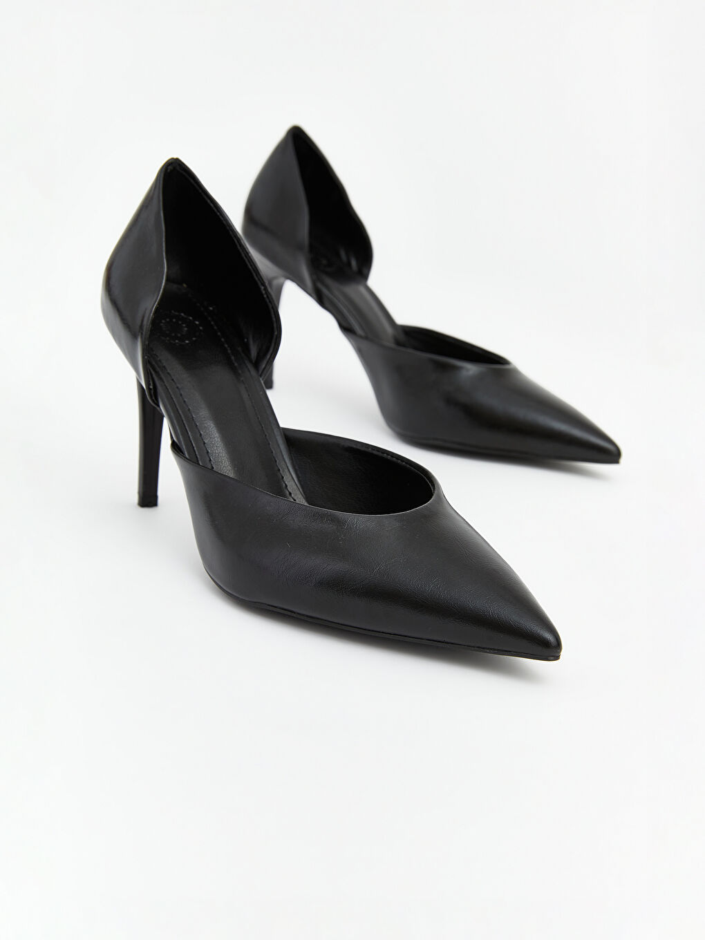 Siyah Sivri Burun Kadın Topuklu Ayakkabı-2