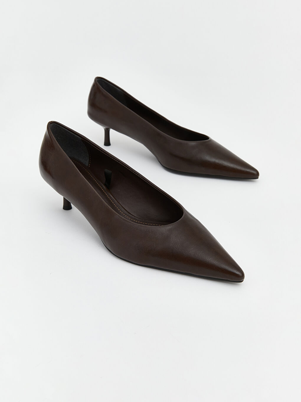 Kahverengi Sivri Burun Kadın Topuklu Ayakkabı-1