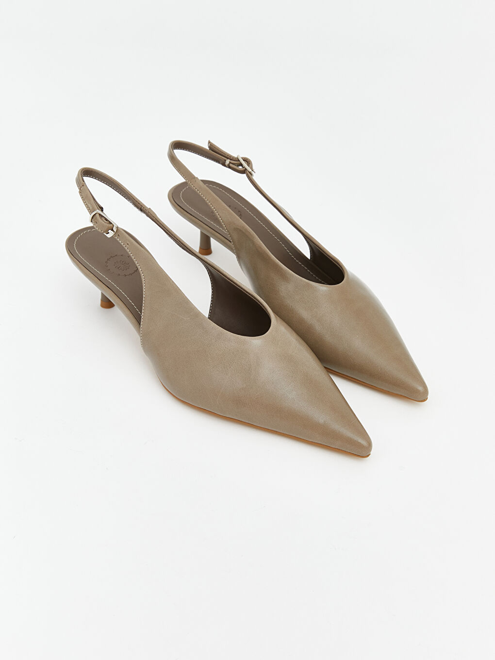Kahverengi Sivri Burun Kadın Topuklu Ayakkabı