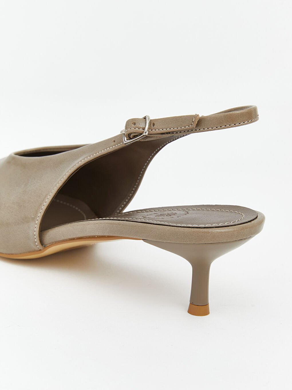 Kahverengi Sivri Burun Kadın Topuklu Ayakkabı-3