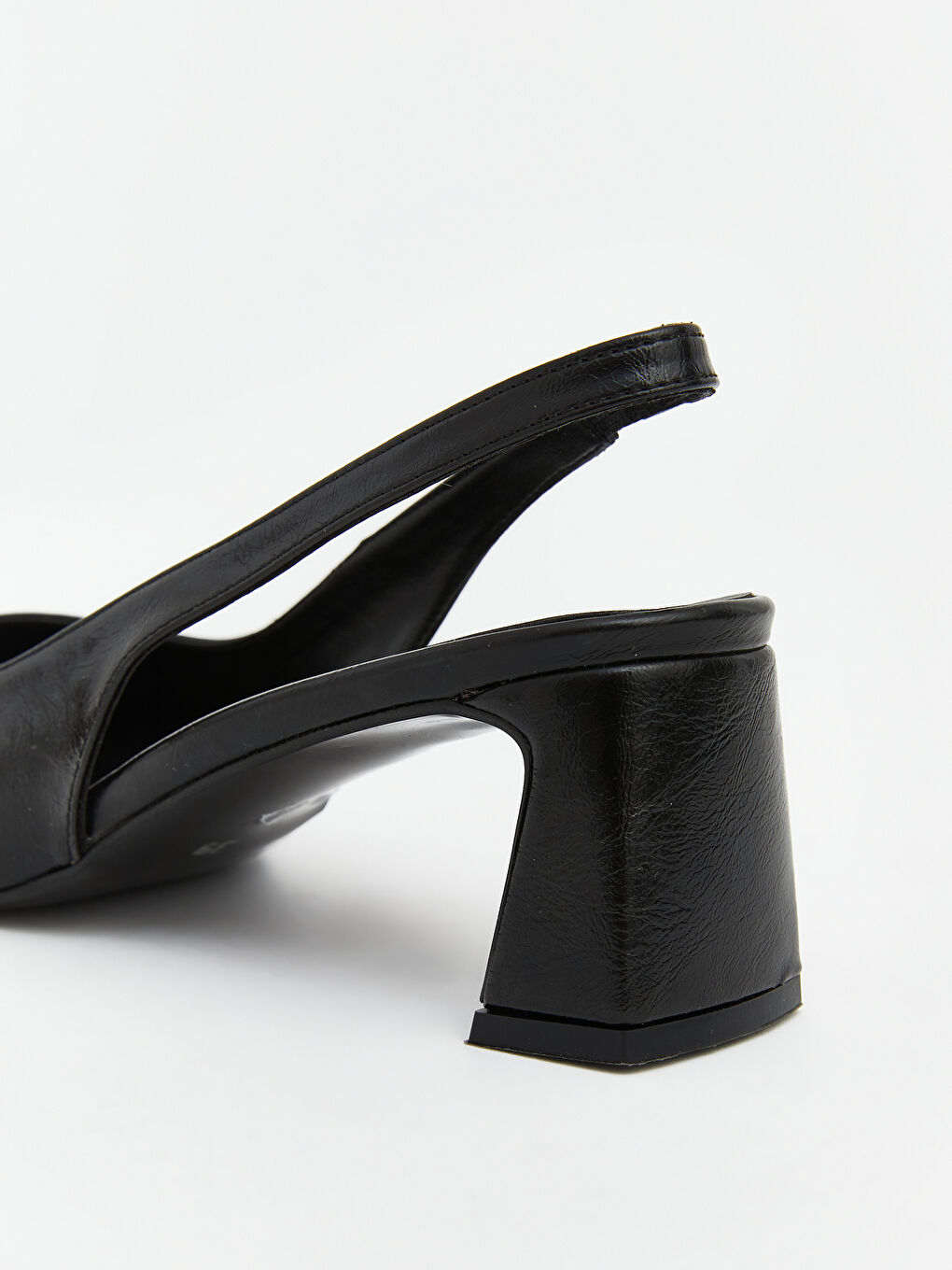 Siyah Küt Burun Kadın Topuklu Ayakkabı-4