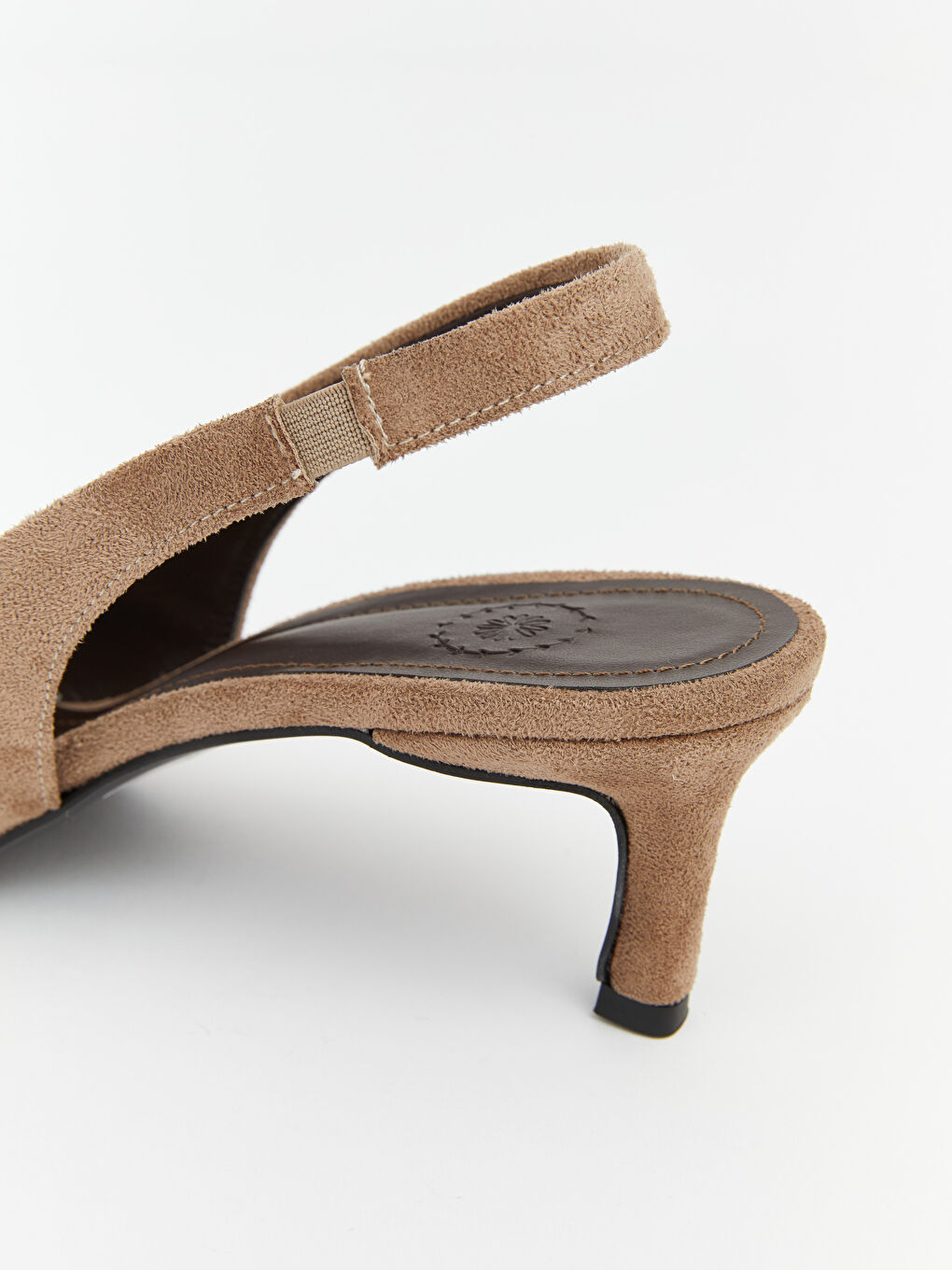 Kahverengi Sivri Burun Kadın Topuklu Ayakkabı-3