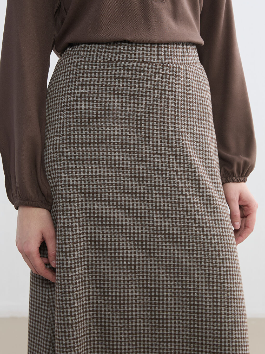 تەنورە قاوه‌یی ژن-2