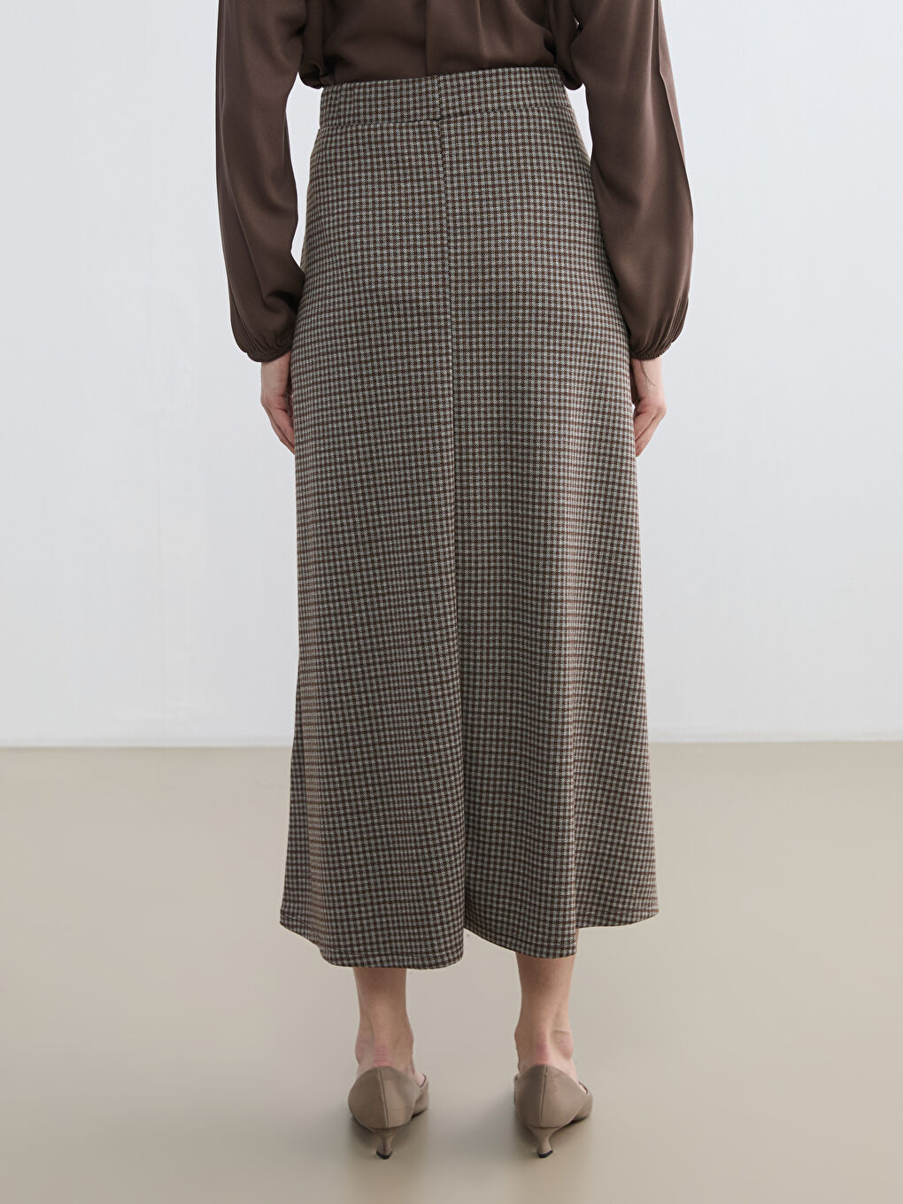 تەنورە قاوه‌یی ژن-3