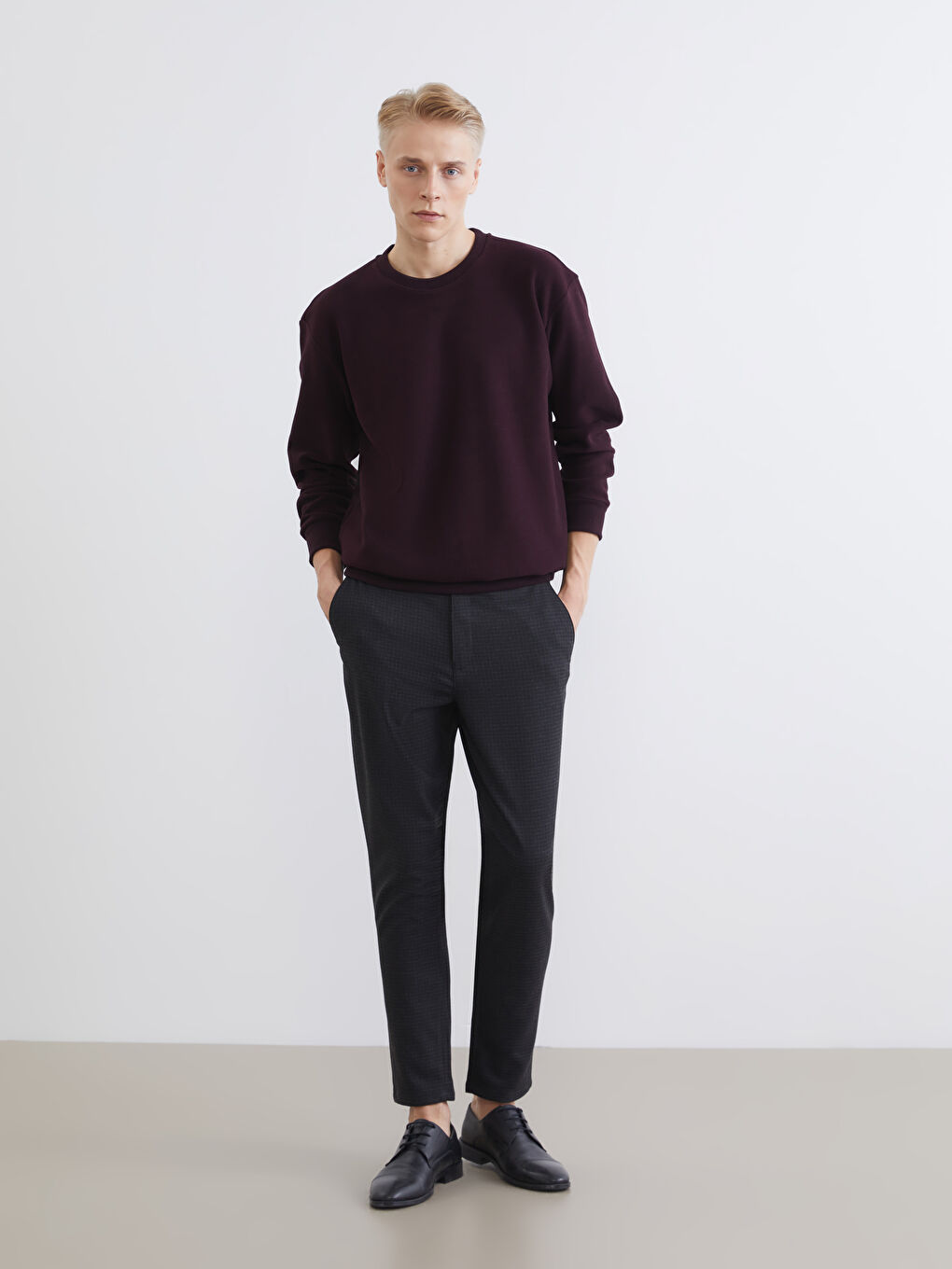 მრგვალი საყელო მამაკაცის სპორტული ზედა-1