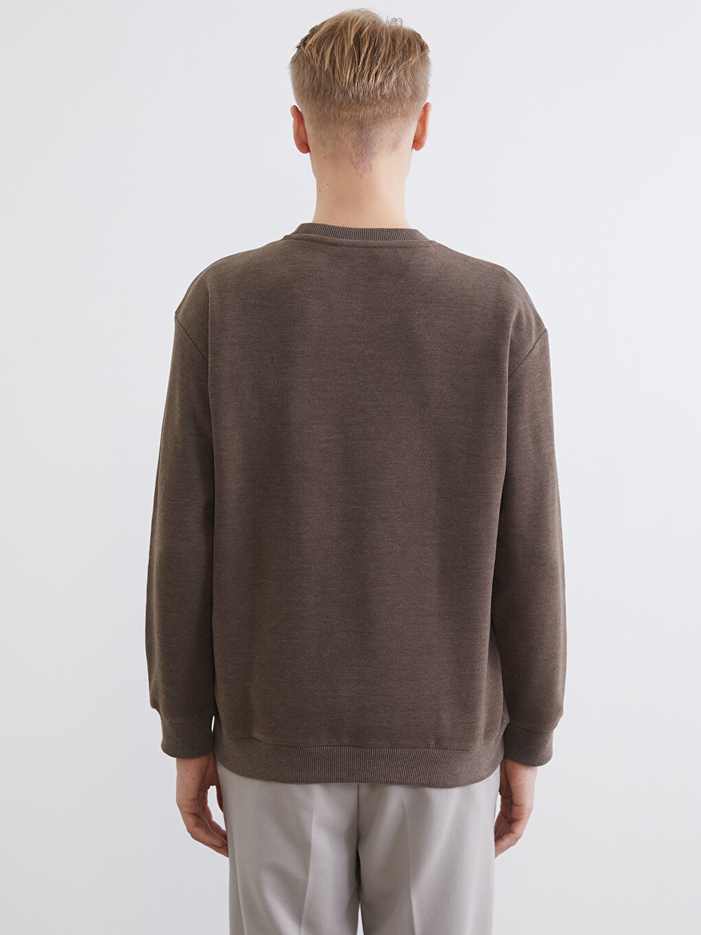 მრგვალი საყელო მამაკაცის სპორტული ზედა-3