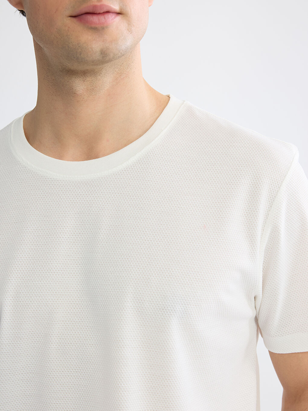 Beyaz Bisiklet Yaka Penye Erkek Tişört-2