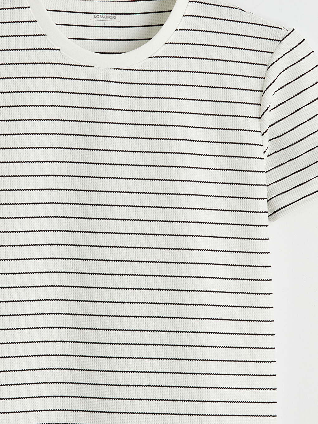 Beyaz Bisiklet Yaka Çizgili Erkek Tişört-5