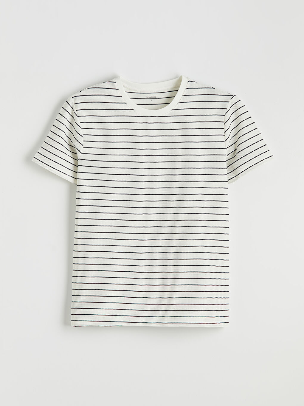 Beyaz Bisiklet Yaka Çizgili Erkek Tişört-4