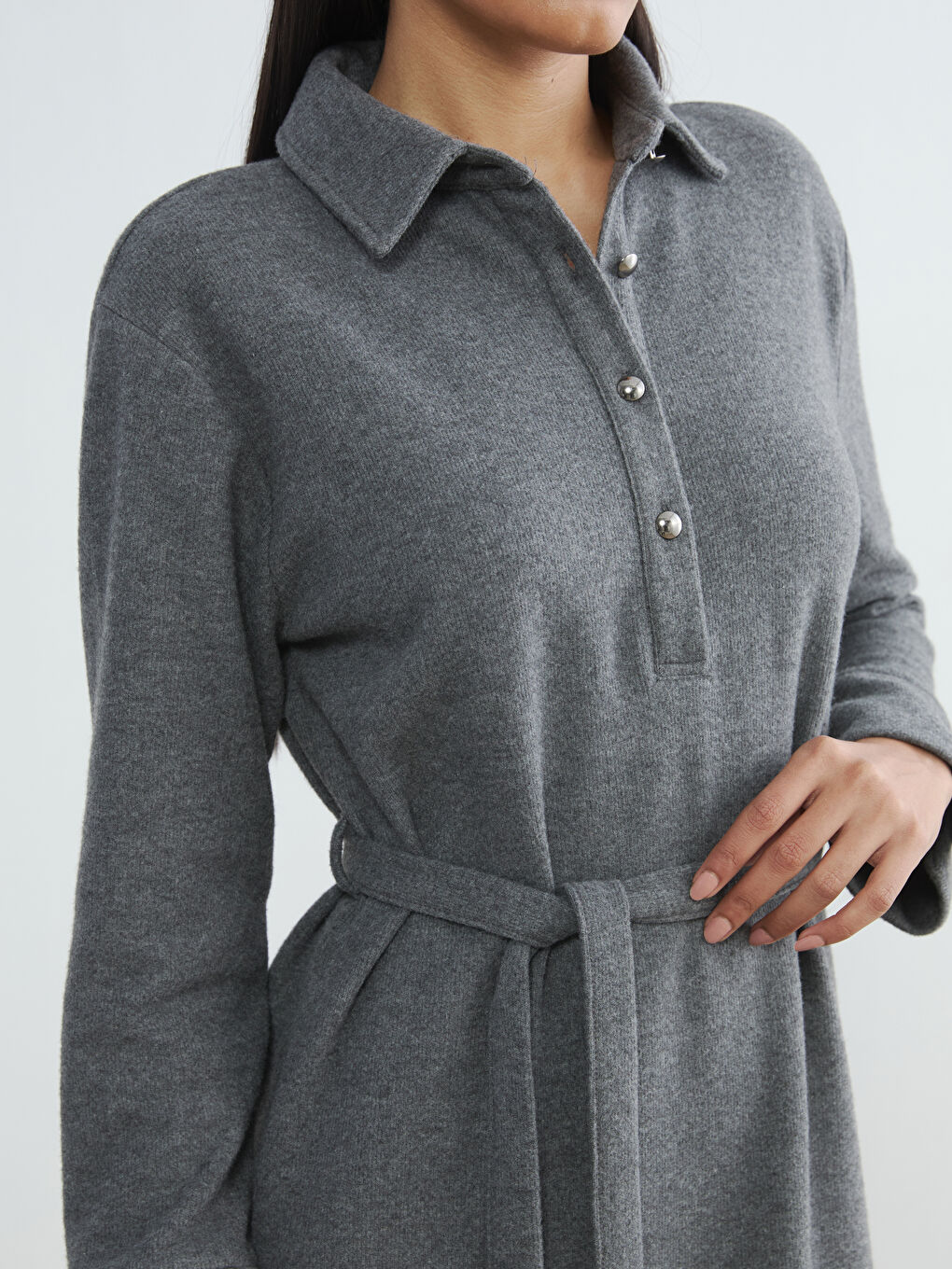 Gri Polo Yaka Kuşaklı Elbise-3