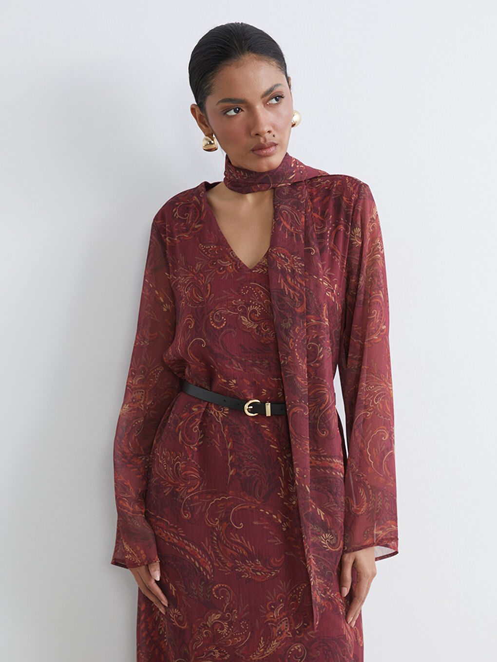 Karışık Şal Yaka Desenli İspanyol Kollu Kemerli Elbise-1