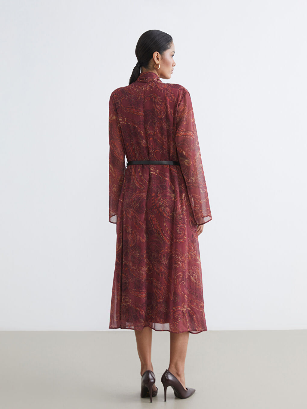 Karışık Şal Yaka Desenli İspanyol Kollu Kemerli Elbise-3