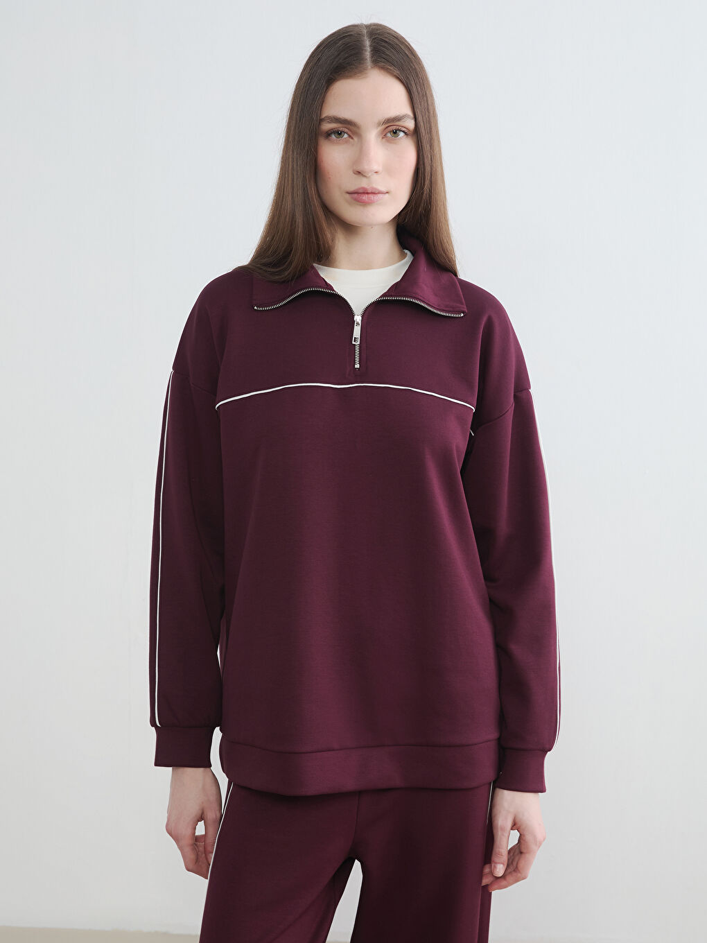 Mürdüm Dik Yaka Oversize Kadın Sweatshirt	