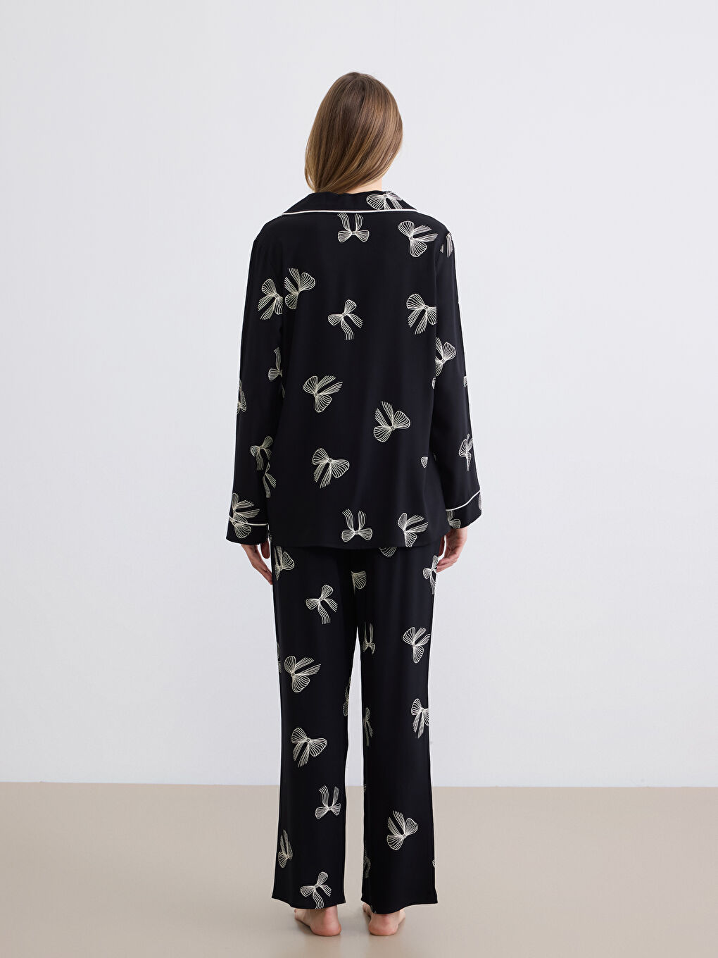 Set pidžama za žene sa mašnom na kragni košulje-3