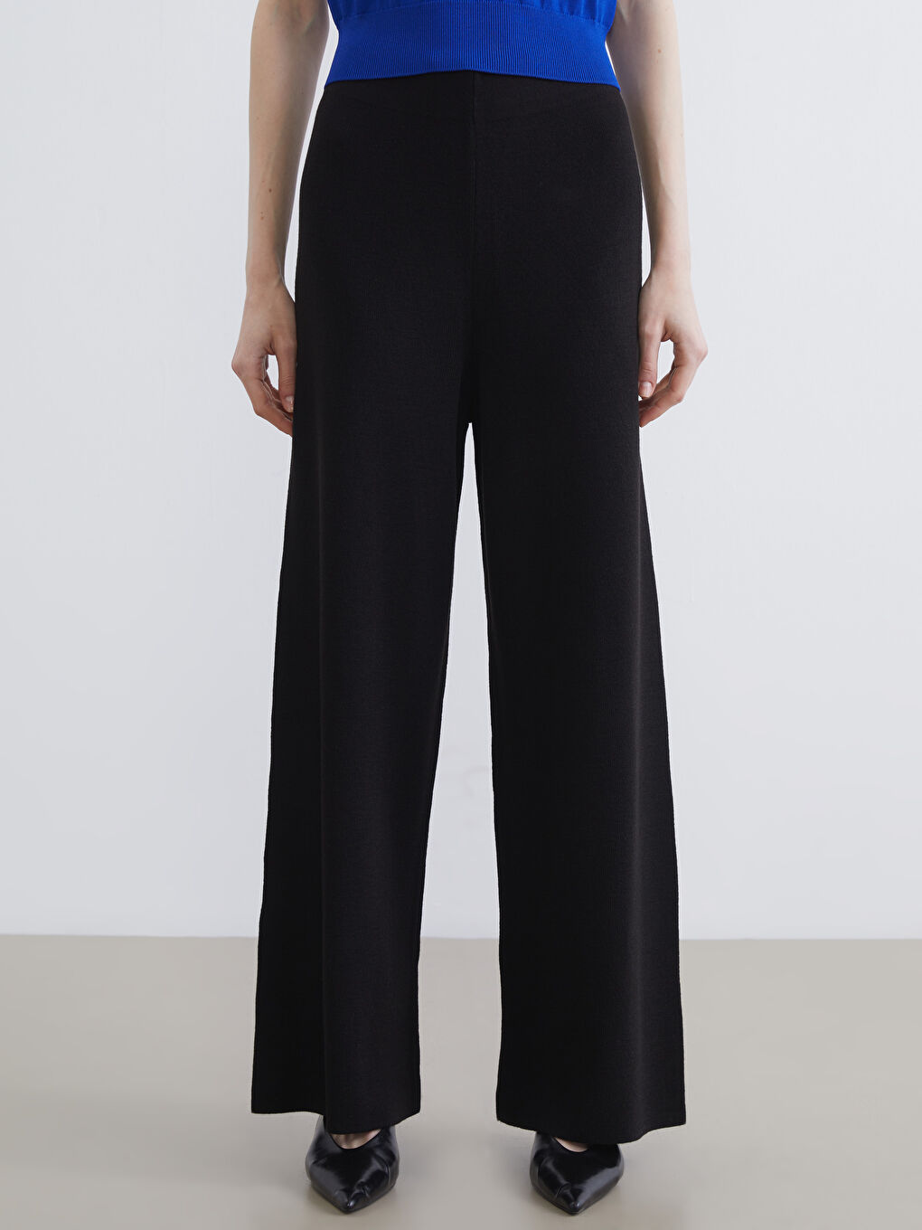 Siyah Beli Lastikli Geniş Paça Kadın Triko Pantolon-1