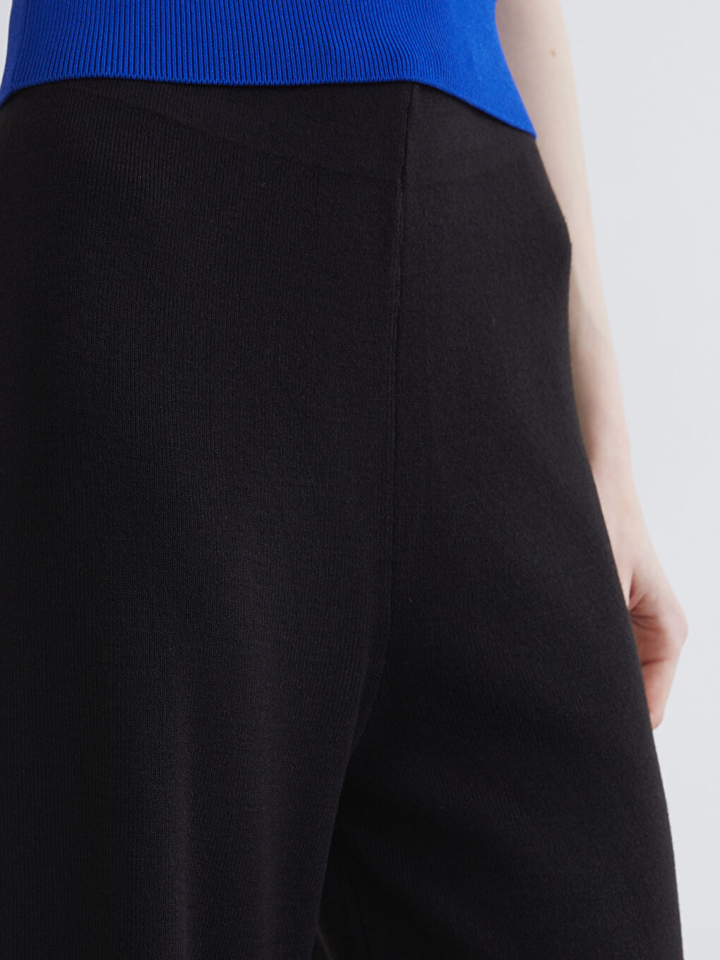 Siyah Beli Lastikli Geniş Paça Kadın Triko Pantolon-2