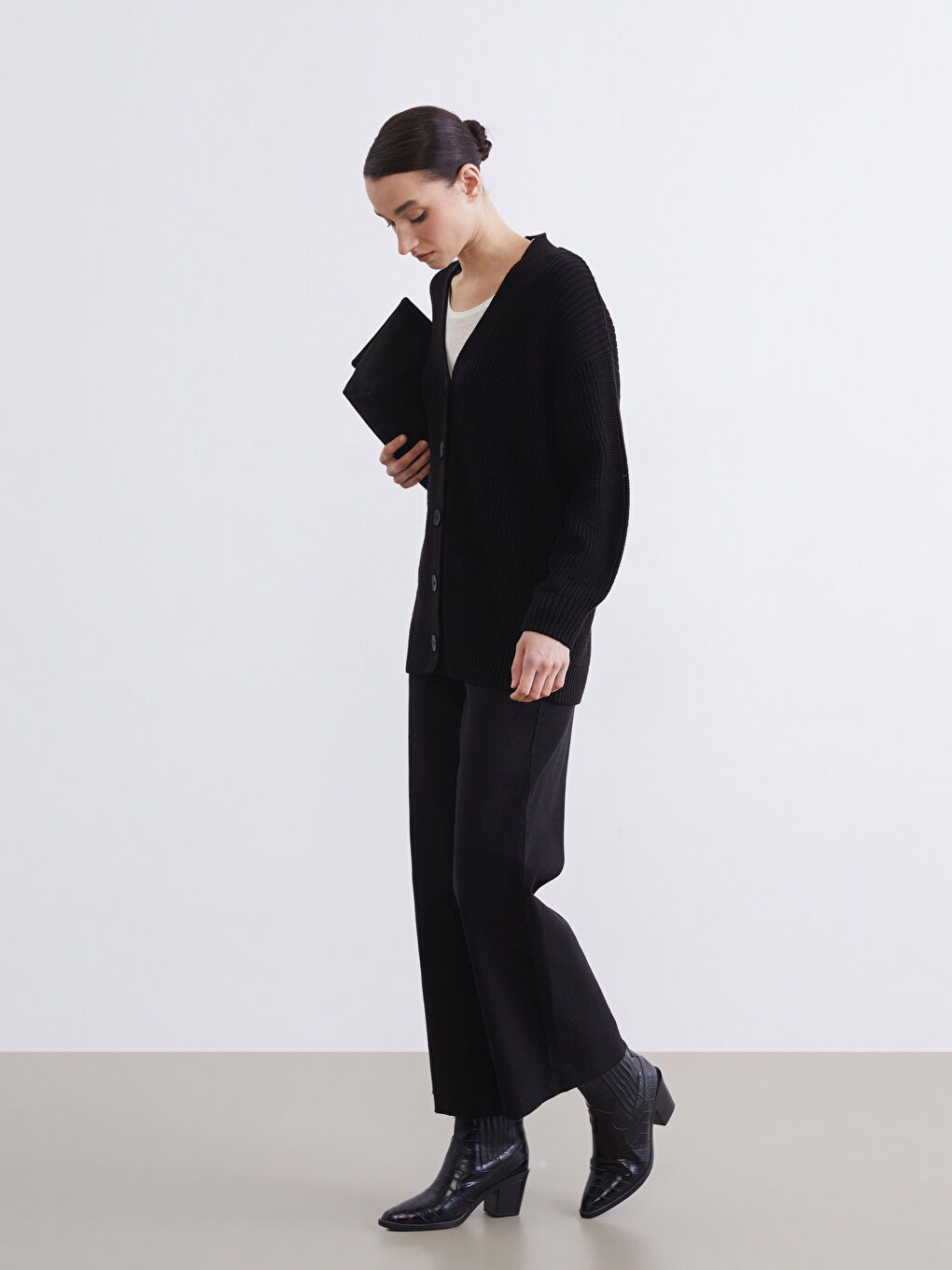 V-Neck Women's Knitted Cardigan-1