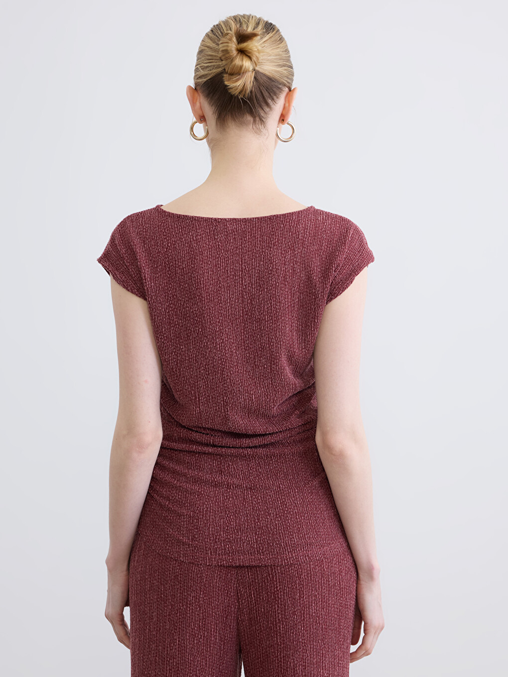 Crew Neck Ruched Textured Blouse-3