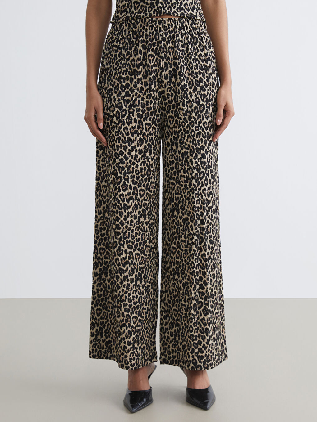 Pantalon Femme à Taille Élastiquée à Imprimé Léopard-1