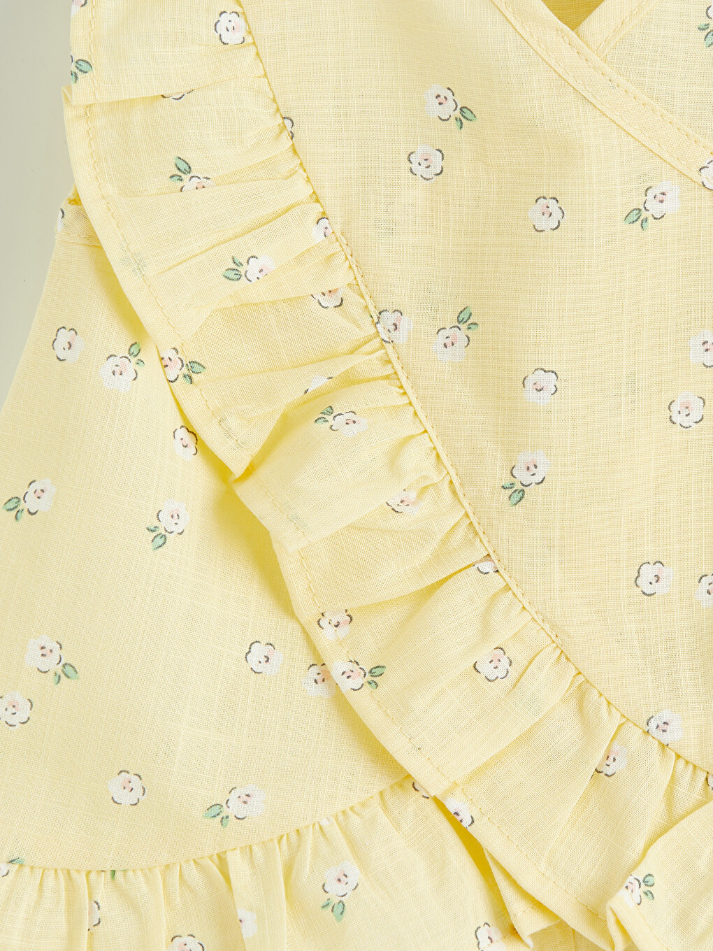Floral Frill Detail Baby Girls' Blouse and Shorts Set-5